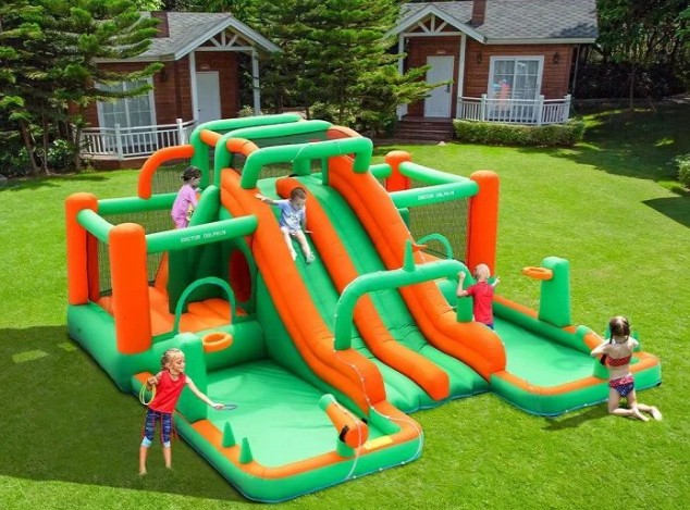 פארק מים מתנפח